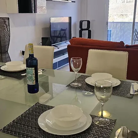 Apartamento Con Piscina Y Cerca De L Κανδελάρια